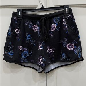 Mudd Black Floral Shorts. Size medium.